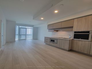 2110 - 39 Roehampton Ave