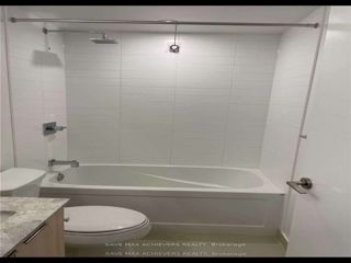 1410 - 501 Yonge St