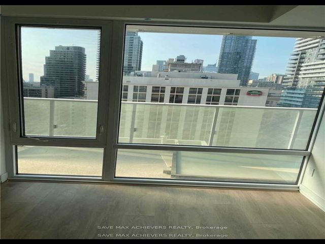 1410 - 501 Yonge St