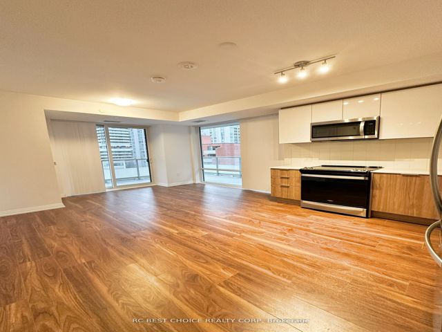 617 - 50 Dunfield Ave