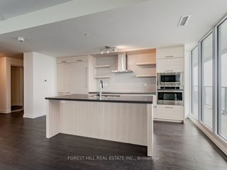 5701 - 2221 Yonge St