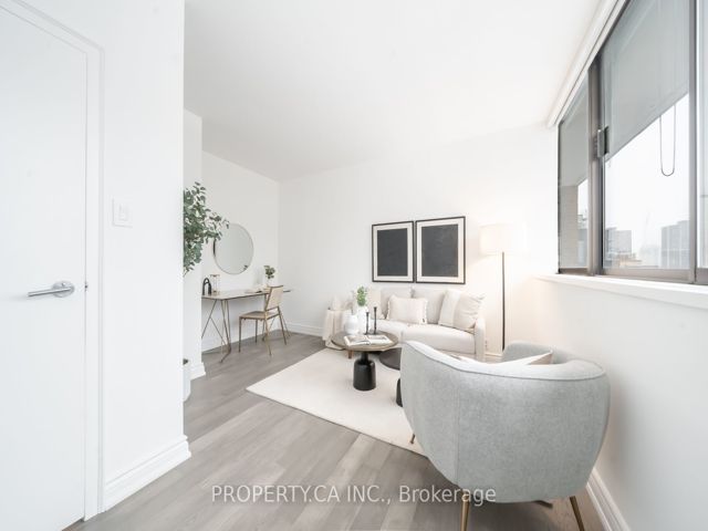 604 - 18A Hazelton Ave