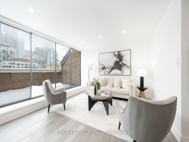 604 - 18A Hazelton Ave