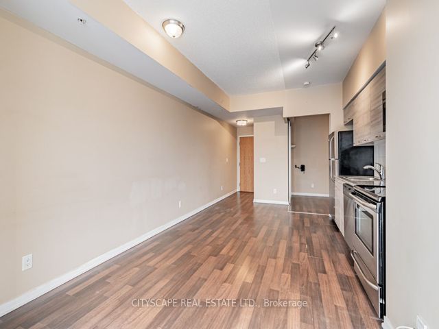 1402 - 20 Joe Shuster Way