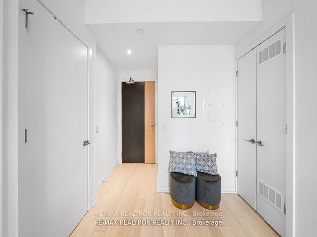 1810 - 48 Power St