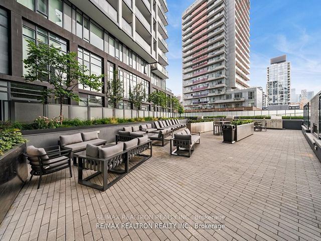 1810 - 48 Power St