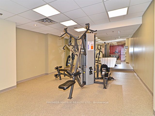 802 - 38 Joe Shuster Way