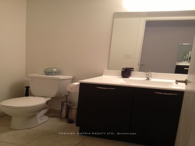 802 - 38 Joe Shuster Way