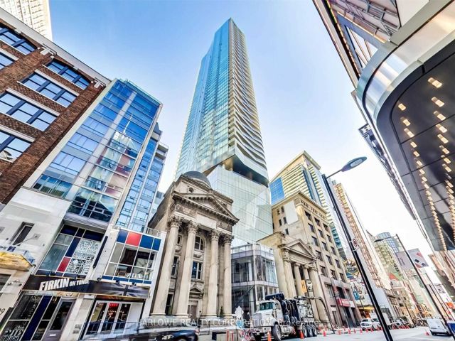 1514 - 197 Yonge St