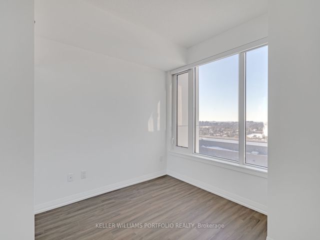 2708 - 75 Canterbury Pl