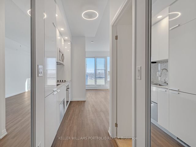 2708 - 75 Canterbury Pl