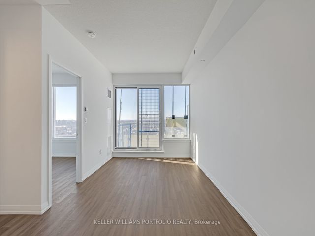 2708 - 75 Canterbury Pl