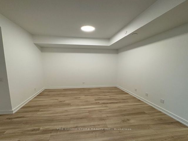 619 - 181 Sheppard Ave E