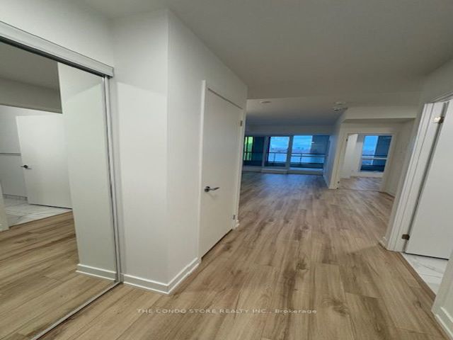 619 - 181 Sheppard Ave E