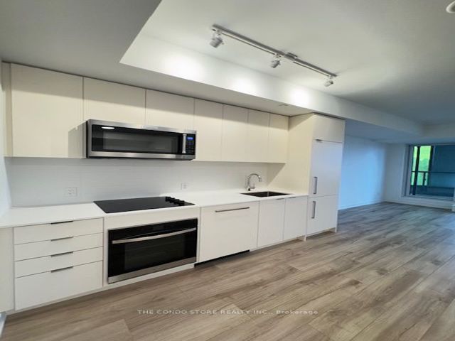 619 - 181 Sheppard Ave E