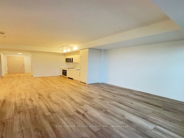 619 - 181 Sheppard Ave E