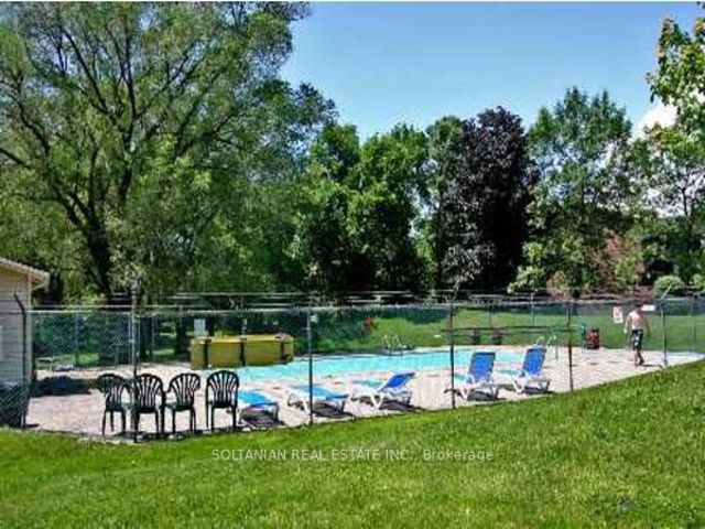 506 - 20 Fashion Rose Way