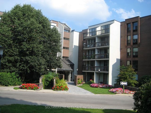 506 - 20 Fashion Rose Way