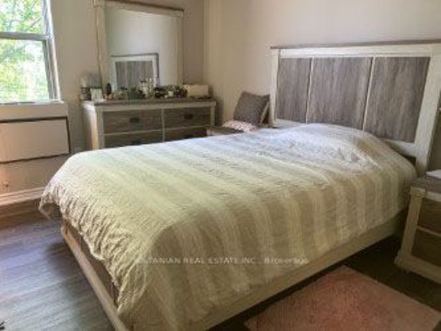 506 - 20 Fashion Rose Way