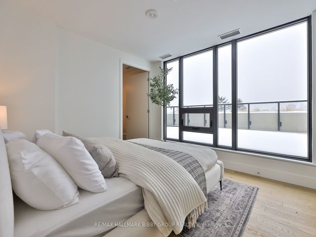 PH701 - 1414 Bayview Ave