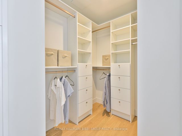 PH701 - 1414 Bayview Ave