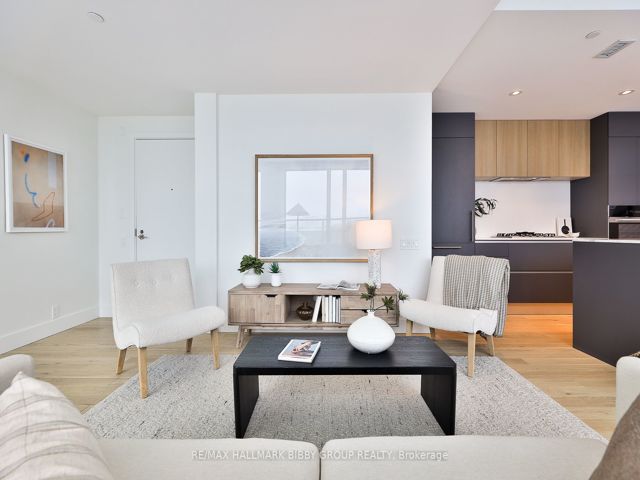 PH701 - 1414 Bayview Ave
