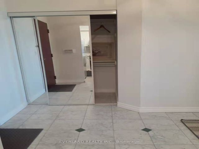 1006 - 28 Pemberton Ave