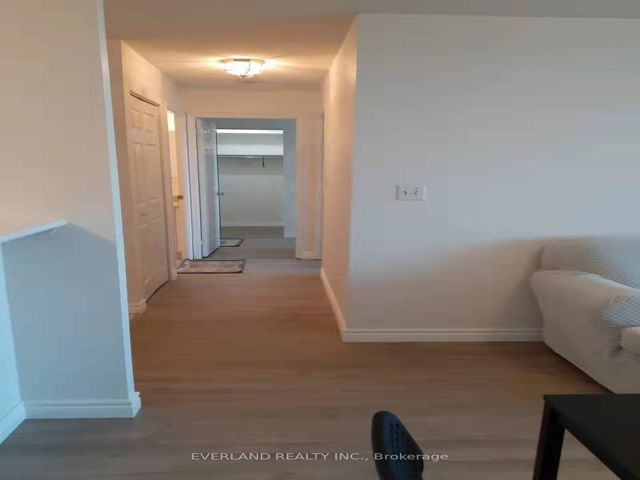 1006 - 28 Pemberton Ave