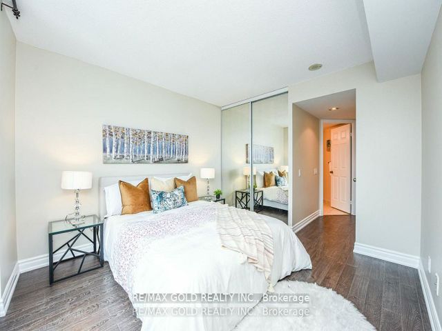 2310 - 30 Harrison Garden Blvd N