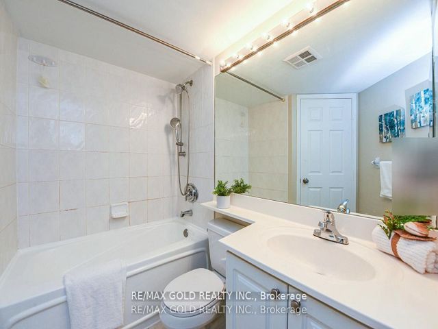 2310 - 30 Harrison Garden Blvd N