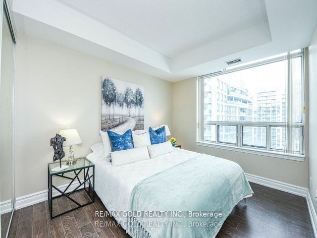 2310 - 30 Harrison Garden Blvd N