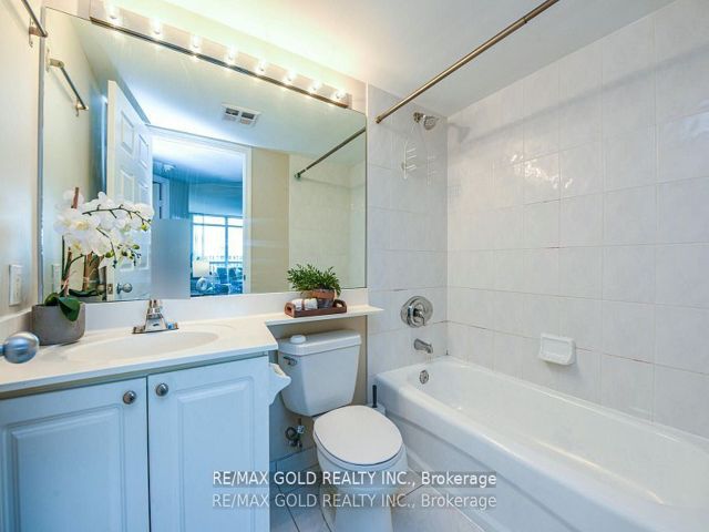 2310 - 30 Harrison Garden Blvd N
