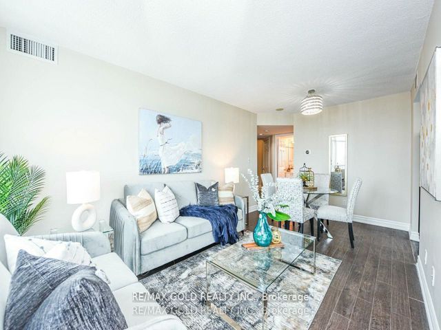 2310 - 30 Harrison Garden Blvd N