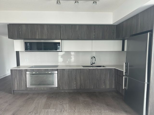 653 - 25 Adra Grado Way