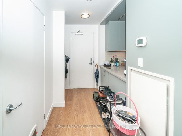 PH03 - 38 Niagara St