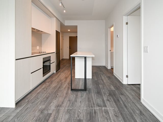 1101 - 225 Sumach St W