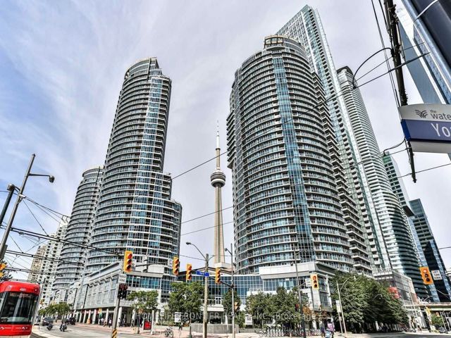 1109 - 208 Queens Quay W