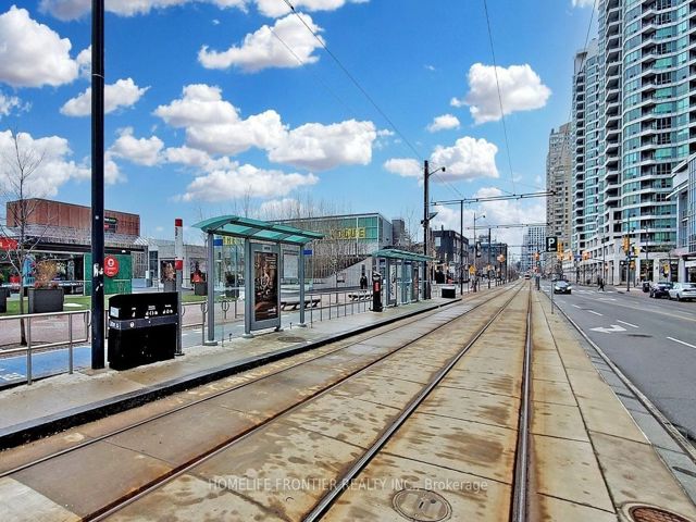 1109 - 208 Queens Quay W