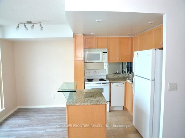 1109 - 208 Queens Quay W