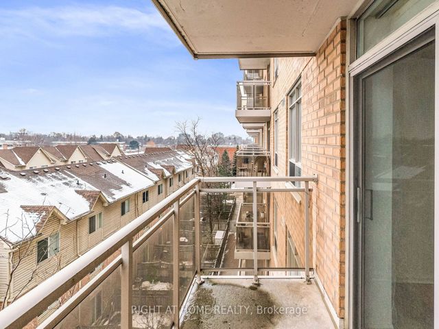 522 - 650 Lawrence Ave W