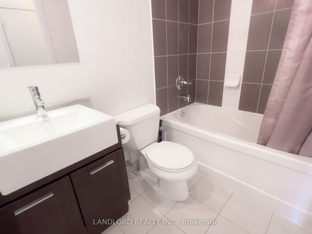 2007 - 770 Bay St