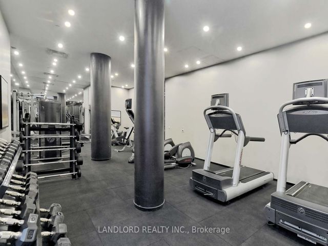 2007 - 770 Bay St