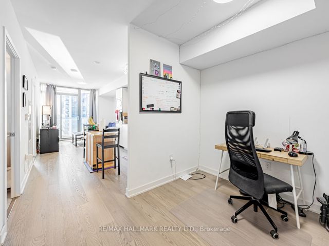3909 - 11 Wellesley St W