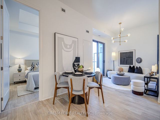 PH29 - 280 Howland Ave