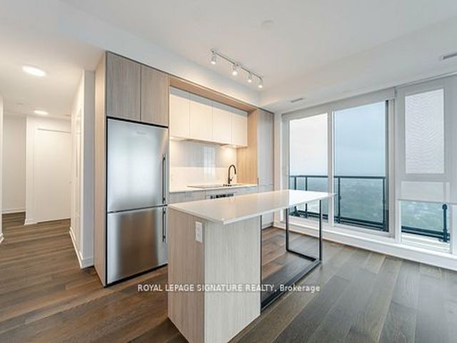 E-2802 - 130 River St