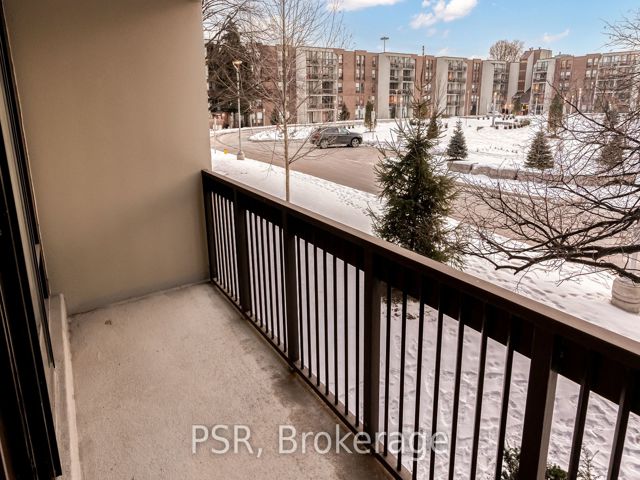206E - 30 Fashion Roseway