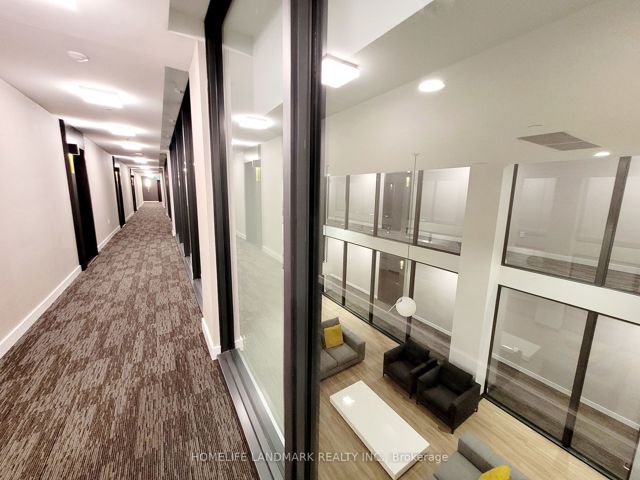 623 - 158 Front St E