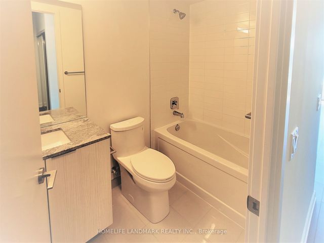 623 - 158 Front St E