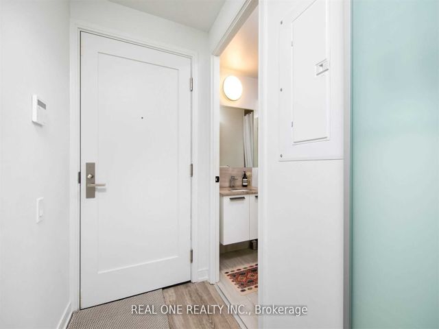 503 - 28 Wellesley St E