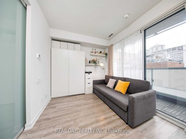 503 - 28 Wellesley St E